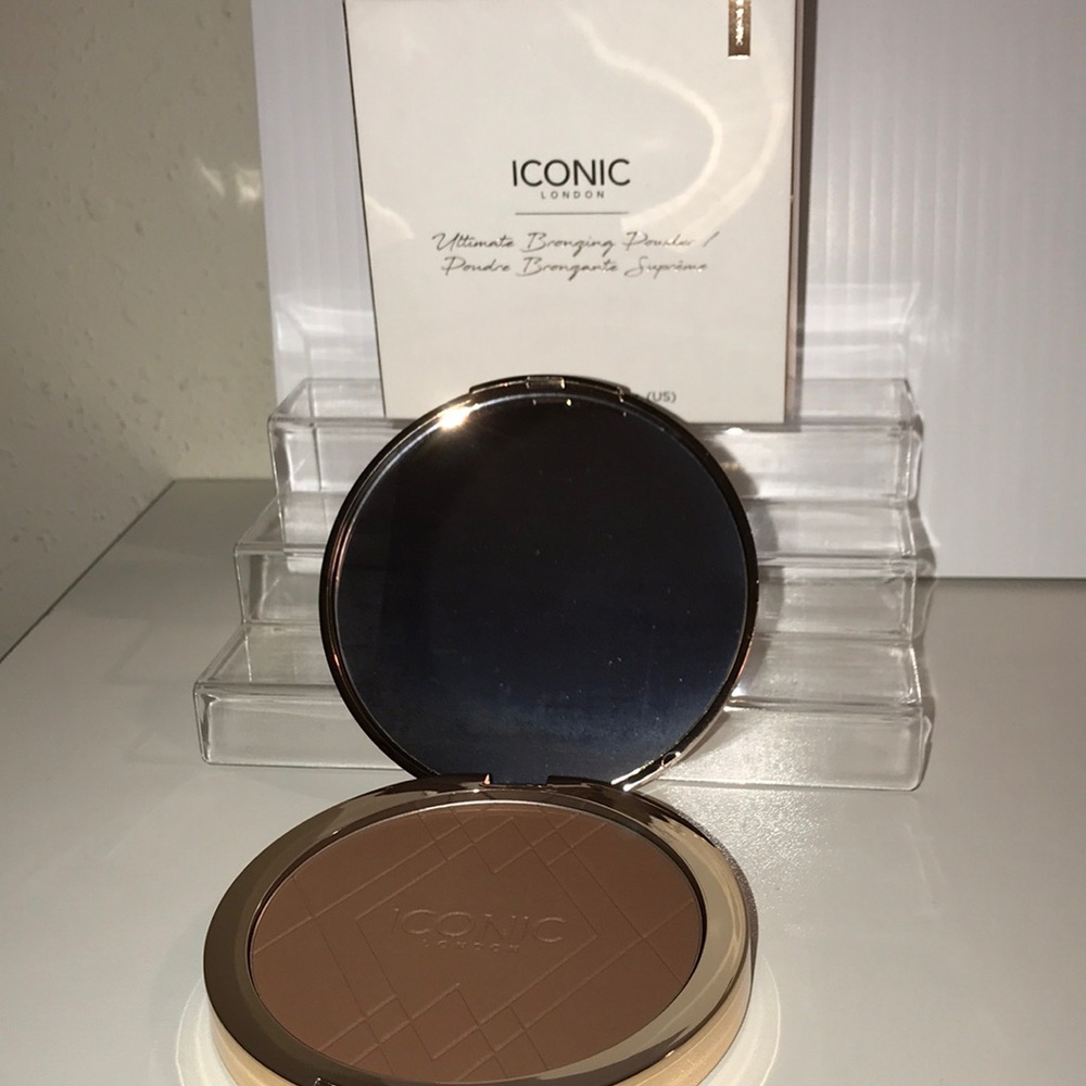 New Iconic London Ultimate Bronzing Powder in rich bronze